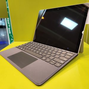 لپتاپ کارکرده استوک Surface Go 2