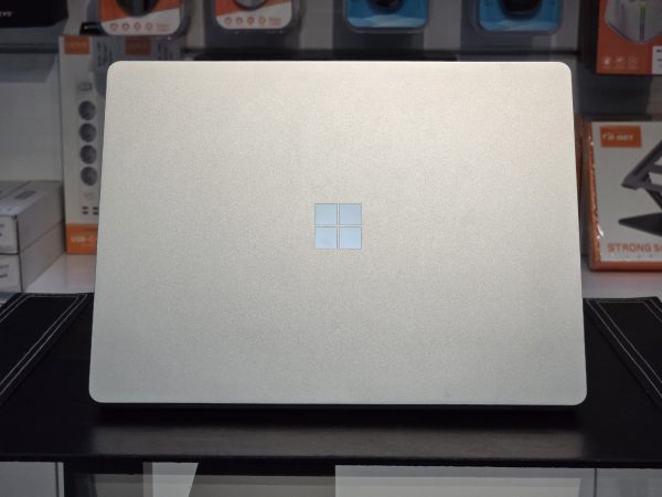 لپ تاپ استوک 12 اینچی  Microsoft Surface laptop Go i5/16/256 - Image 8