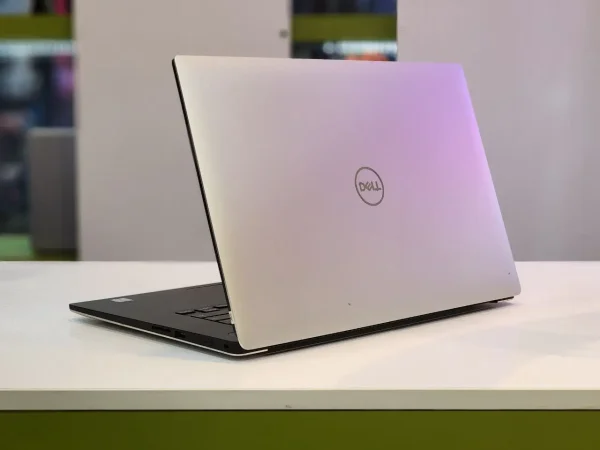 Dell Precision 5530