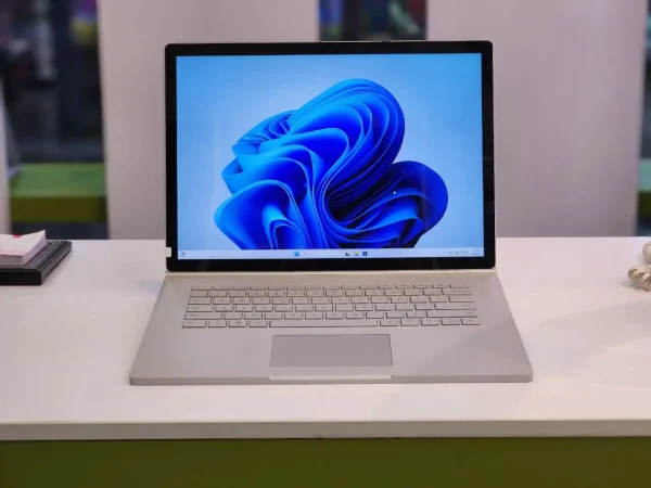 لپ تاپ 15 اینچی Microsoft Surface Book 3