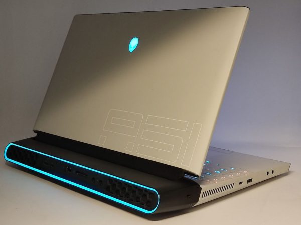 Dell Alienware Area 51M