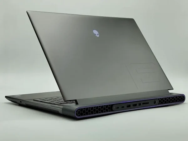 Dell Alienware M18 R1