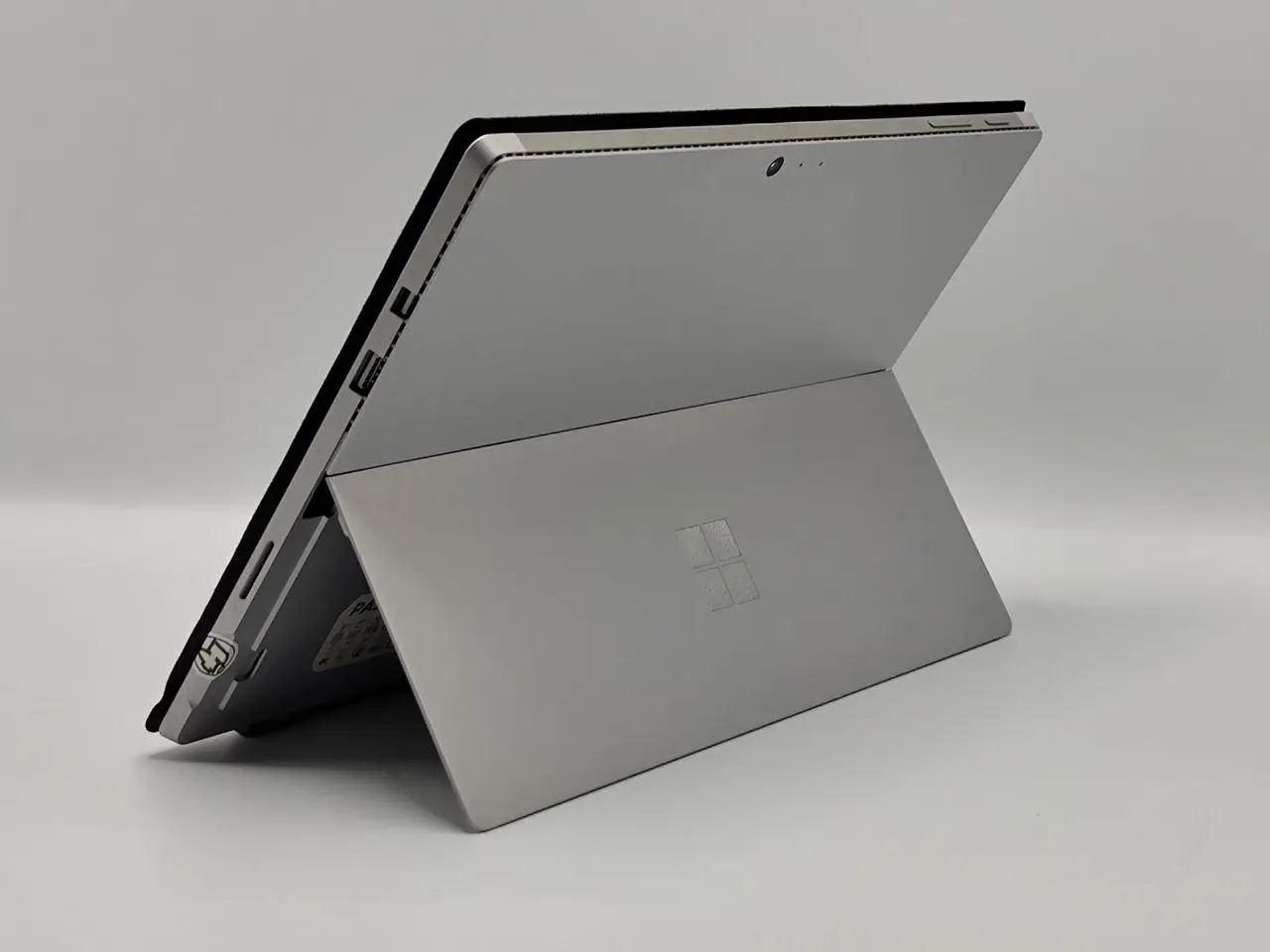 لپ تاپ استوک کارکرده 12 اینچی Microsoft Surface Pro 4 