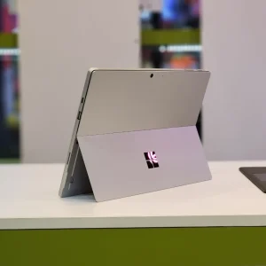 لپ تاپ استوک 12 اینچی Microsoft Surface Pro 7 plus LTE