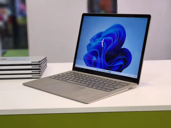 Microsoft Surface Laptop 4