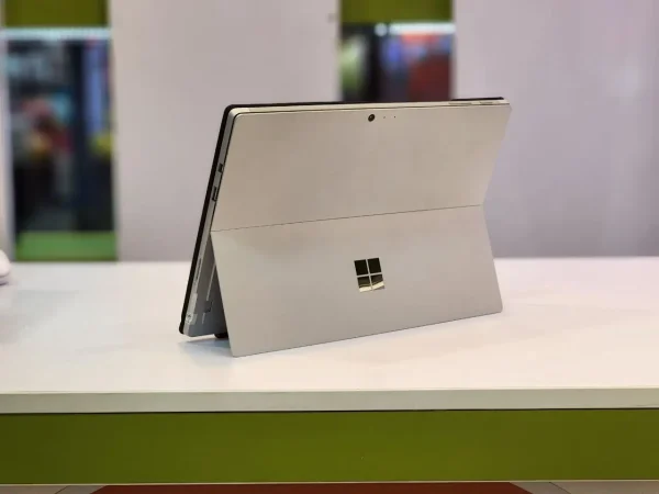 Microsoft Surface Pro 6