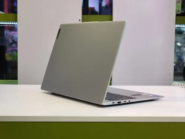 Lenovo Slim 5