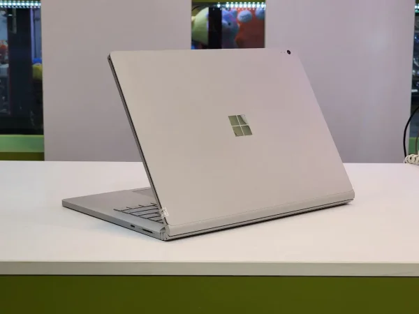 لپ تاپ 13 اینچی Microsoft Surface Book 2