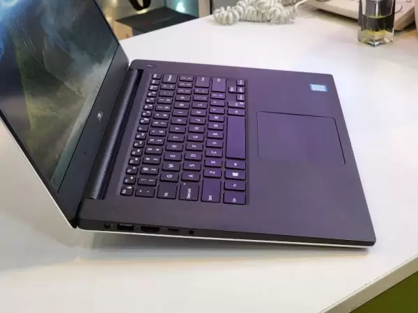 لپ تاپ 15.6 اینچی Dell Precision 5520