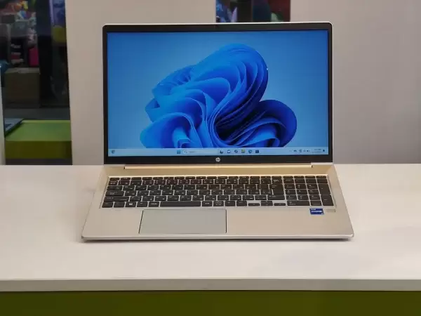 لپ تاپ 15 اینچی HP Probook 450 G9