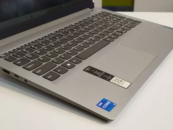 صفحه کلید و پورت لپ تاپ اپن باکس 15 اینچی HP Laptop IP 15