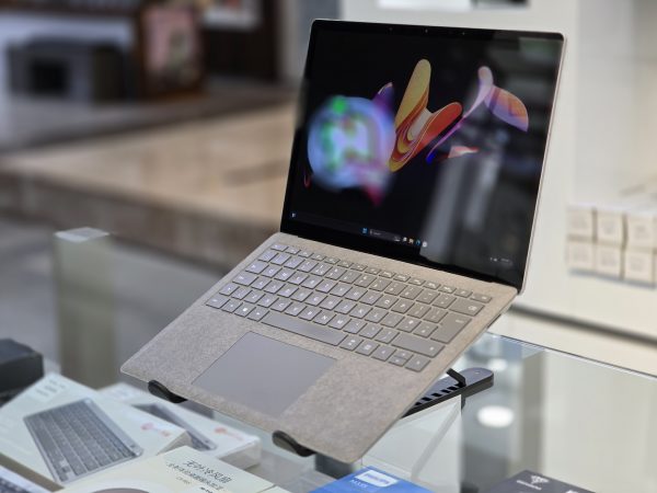لپ تاپ استوک Microsoft Surface Laptop 3 i5-1035/8/256 - Image 2